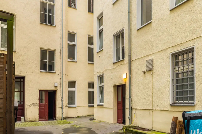 81qm-Wohnung in Moabit  gegen kleinere in Schöneberg