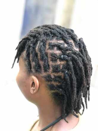 Loctician