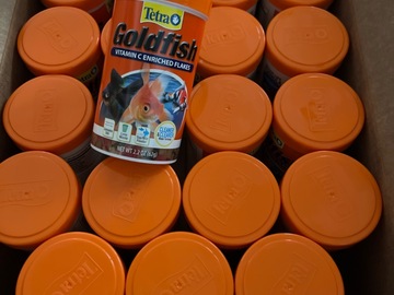 Comprar ahora: Tetra Goldfish Flakes Case 2.2 oz fish food