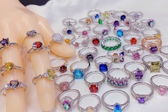 Buy Now: 100pcs Simple and versatile colorful rhinestone ring