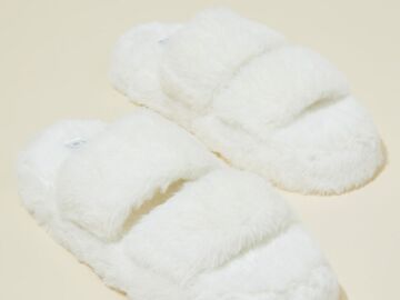 Selling: Cotton On White Plush Fur Slippers in Medium
