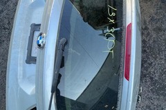 Selling with online payment: 2011-2017 BMW X3 Tailgate  
