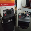 Myydään (Yksityinen): Polaroidkamera + kuvapohjia