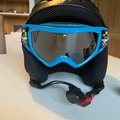 Winter sports: Kids Helmet and Goggles s/m
