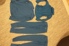 Winter sports: Mountain Warehouse Baselayers 2tops and 2 bottoms, age 7-8 yrs