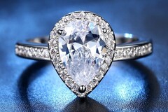 Buy Now: 50PCS New drop-shaped rhinestone ring