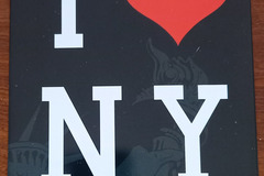 Selling: PLAQUE I LOVE NY