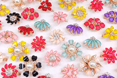 Buy Now: 100PCS Exaggerated Colored Gemstone Flower Ring