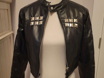 Selling with online payment: Gueira Promare Cropped Leather Jacket