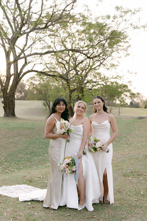 Sheike bridesmaid best sale