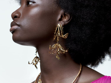 Buy Now: 30 Pairs Luxury Hollow Tulip Geometric Women's Earrings