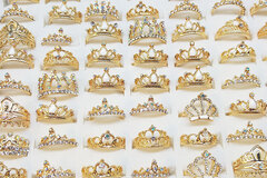 Comprar ahora: 100PCS Fashionable Rhinestone Crown Mixed Alloy Ring