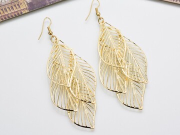 Bulk Lots: 100 pairs of fashionable hollow metal leaf tassel earrings