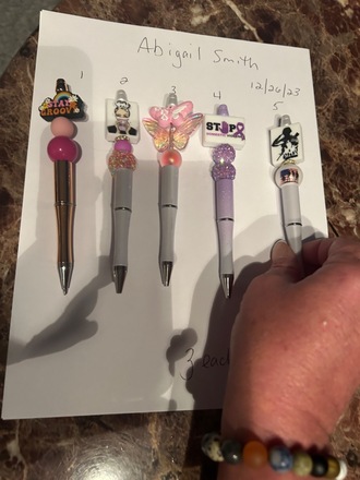 new lot of 100 beaded pens 