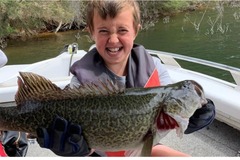 Charter Services: 8 Hour Guided Fishing Tour - Lake Eildon