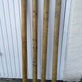 À vendre: 4 piquets en bois 