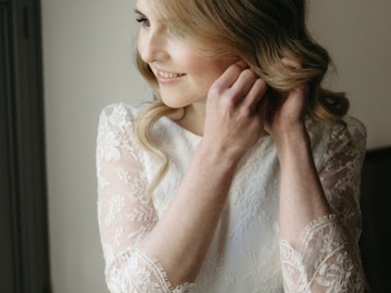 Selling: Laure de Sagazan wedding dress