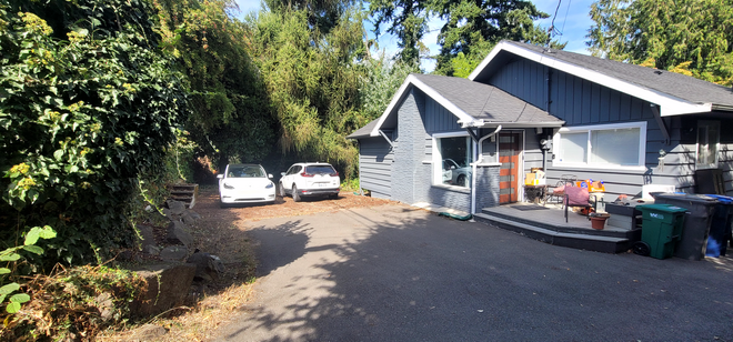 Seattle WA, Perfect Parking Spot Near Airport & Downtown