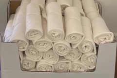 Selling: Off-white IKEA throws (Thorgun) (64 Blankets)