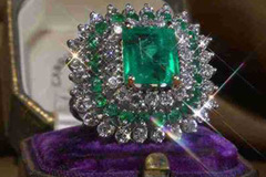 Comprar ahora: 50 Pcs Luxury Green Rhinestone Fashion Ring