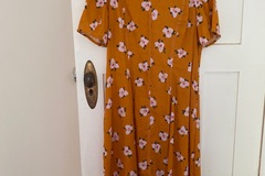 Selling: Linen dress