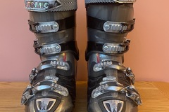 Winter sports: Atomic Hawk 100 ski boots