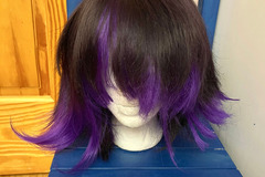 Selling with online payment: Short black wig with purple highlights