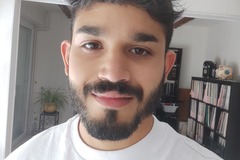 Offre avec paiement en ligne: Jeune homme zen 