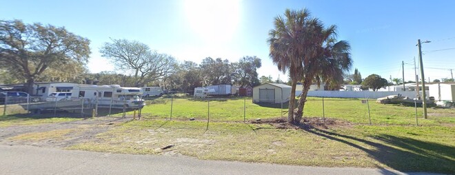 Ruskin FL, Open Storage Parking for Boats, RVs, Cars