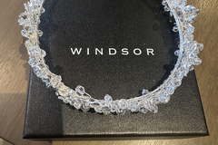 Selling: Brand new headband / tiara