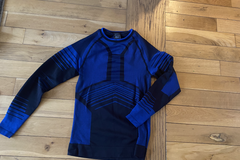 Winter sports: Small or 14/15 yr old teen base layer