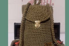 Productos: Bolsos y demás accesorios tejidos a mano en técnicas crochet y ma