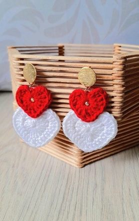 Aretes tejidos