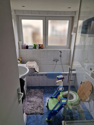 Tausche 3 Zimmerwohnung für Haus in Nähe Freiburg/Bad Krozingen 