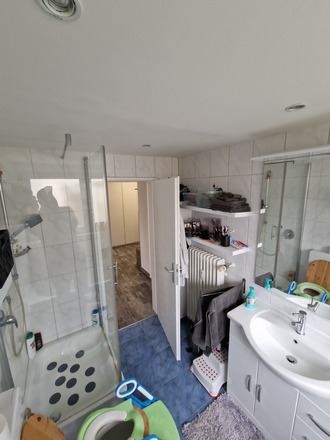 Tausche 3 Zimmerwohnung für Haus in Nähe Freiburg/Bad Krozingen 