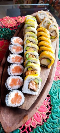 COMBOS DE SUSHI VARIADOS