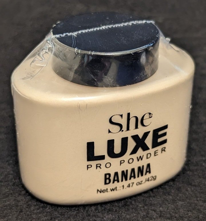 Wholesale She Luxe Pro Face Powder-Banana Color NEW