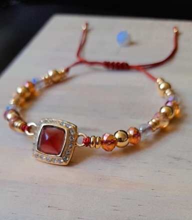 Pulseras tejidas y ajustables