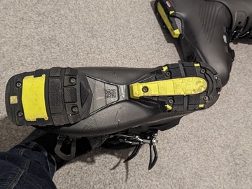 Winter sports: Head Kore 1 Ski Boots (2020 Season) - Size 26.0/26.5