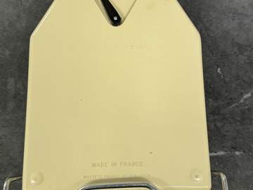 Selling with online payment: Essilor Pupillometer 