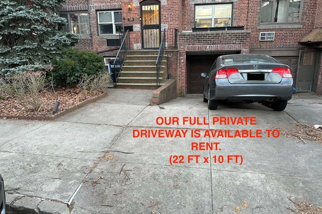 Kensington Brooklyn NY, Great & Large Private Driveway Parking
