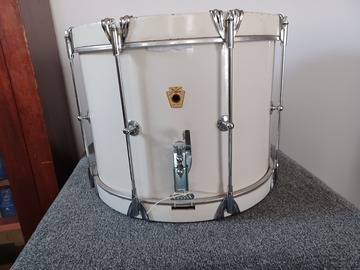Selling with online payment: Ludwig 14" Marching Snare/ Very nice condition