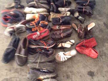Vender: Used shoes in Bulk sale 