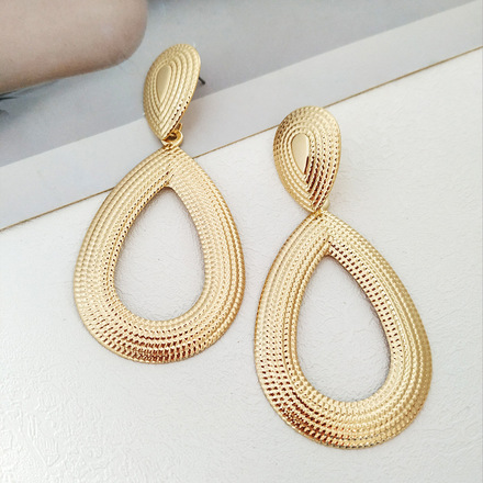 Elegant Green Colour Diamond Geometry Irregular Earrings main image 1