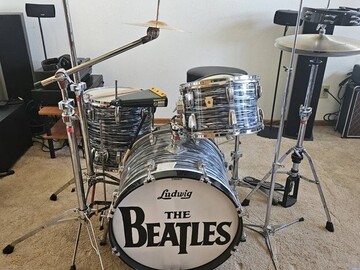 Selling with online payment: LUDWIG 4-Piece Replica Downbeat Black Oyster Pearl Kit