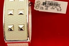 Comprar ahora: 12 pcs-Apostrophe Snakeskin Stud Bracelet-$20 Retail-$2 ea