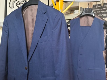 Selling with online payment: Lazio 3-piece Navy suit (shark skin) 38S