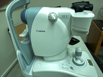 Selling with online payment: Canon Non Myd Fundus Camera CR2