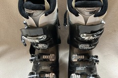 General outdoor: Atomic women's ski boots almost new - original price £400