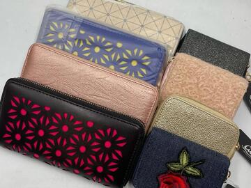 Buy Now: 100 Mix Fashion Ladies Wallets 